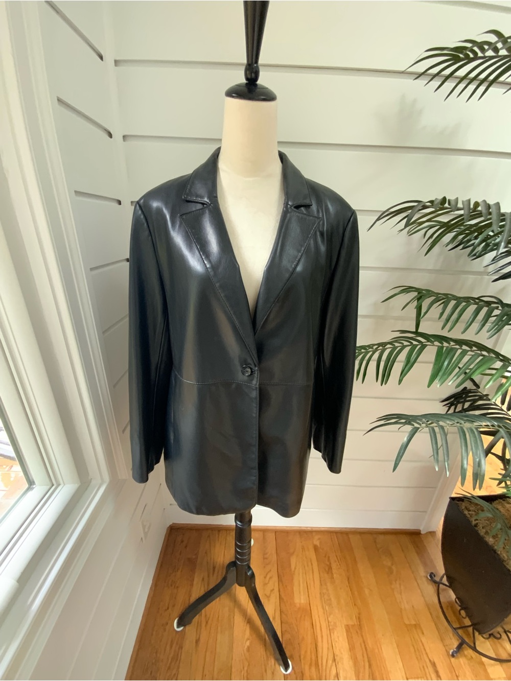 Chico's Black Faux Leather Single-Button Blazer Chico’s Size 2 (L)